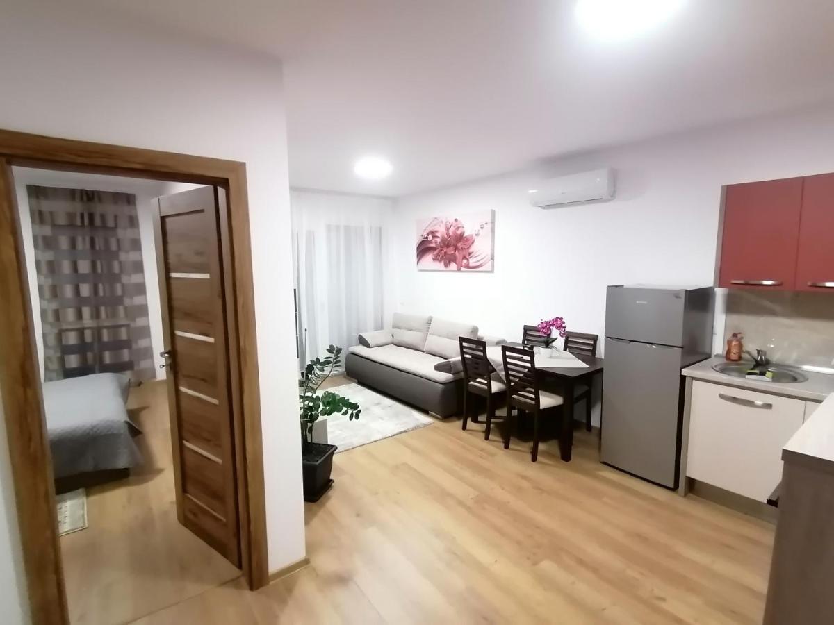 Apartman Sarah Appartamento Gran Varadino Esterno foto