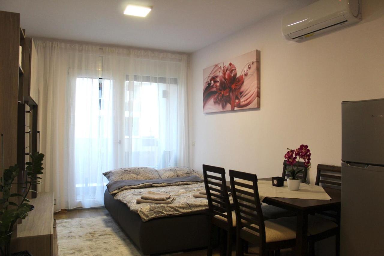 Apartman Sarah Appartamento Gran Varadino Esterno foto