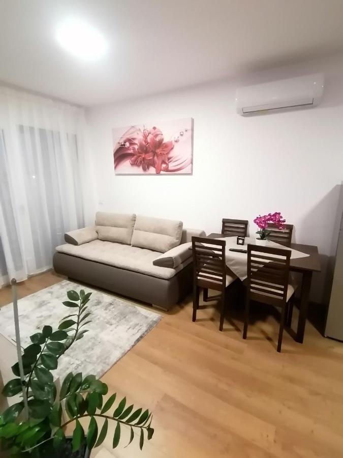 Apartman Sarah Appartamento Gran Varadino Esterno foto